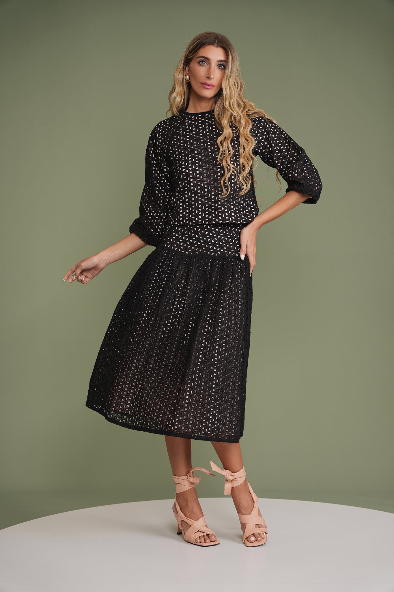 Eyelet Puff Sleeve Top