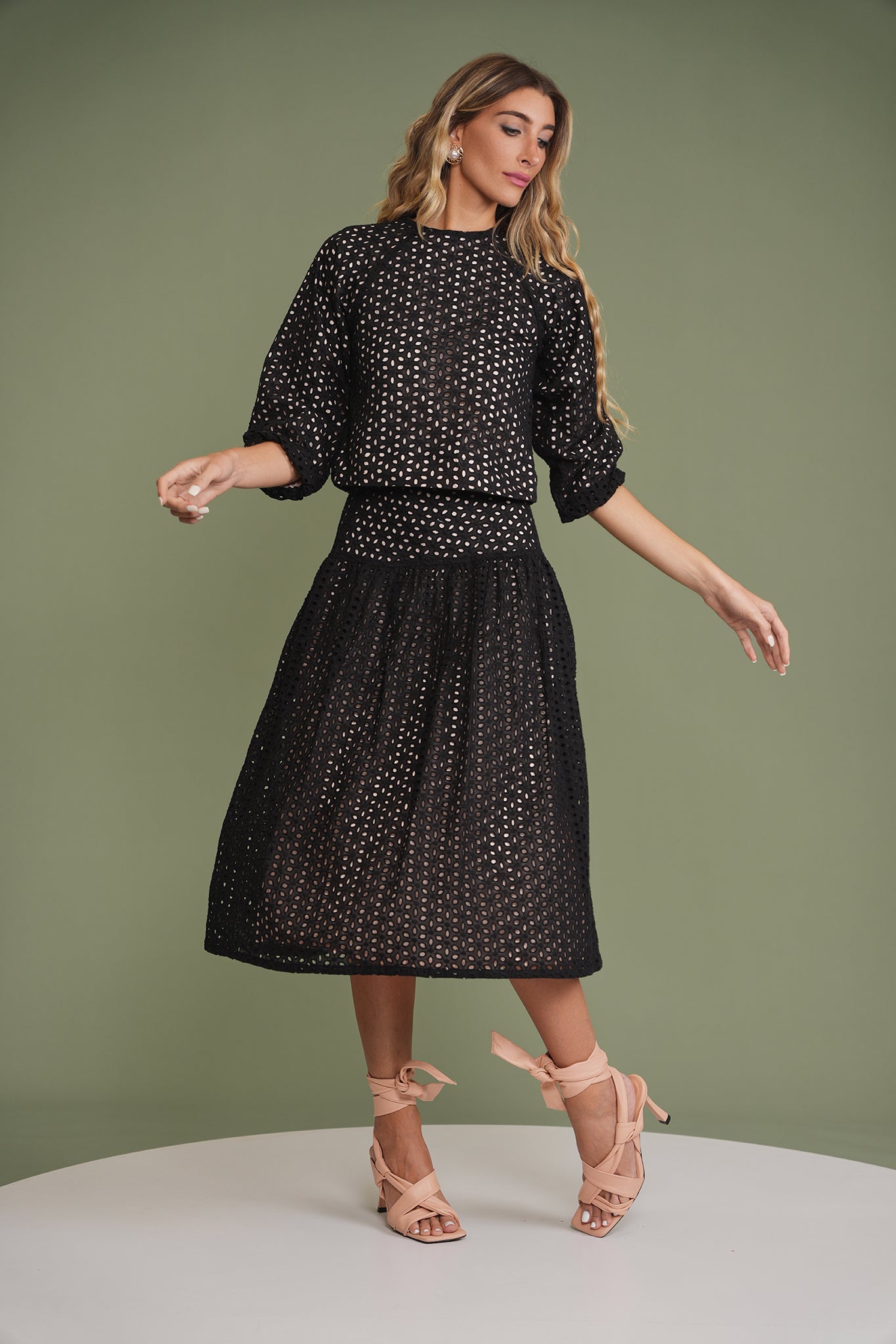 Eyelet Puff Sleeve Top