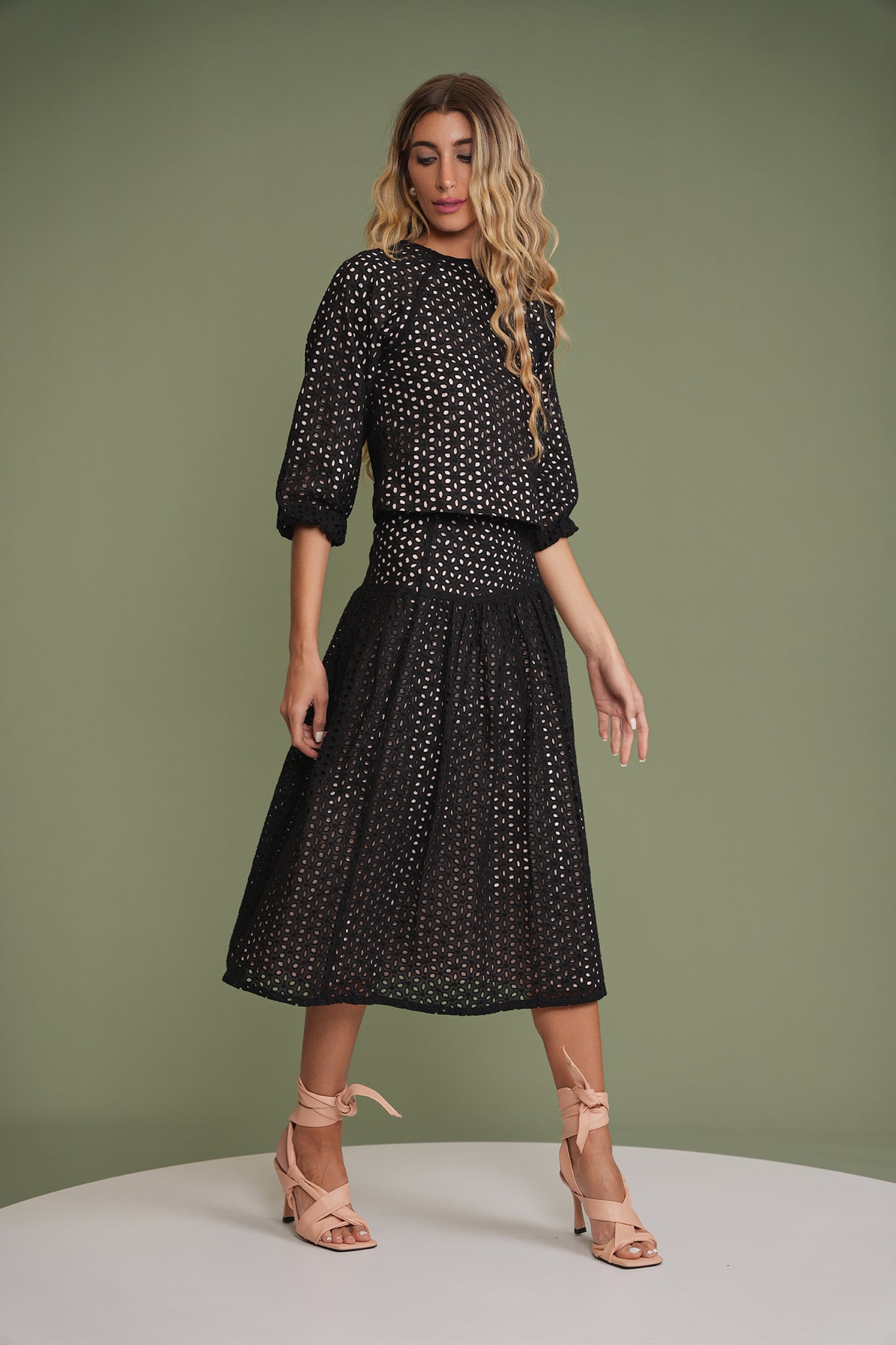 Eyelet Puff Sleeve Top