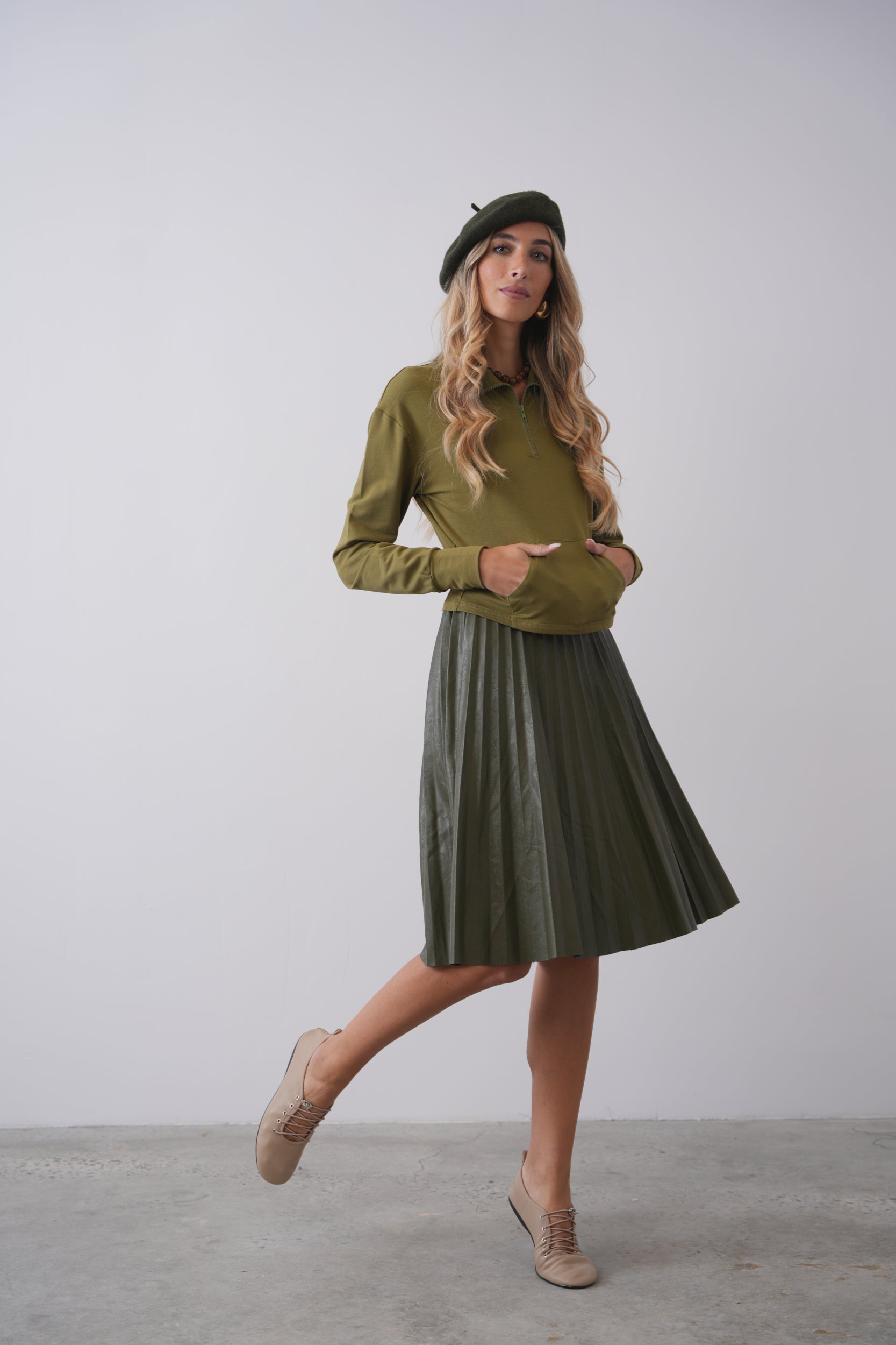 Crop Collared Sweatshirt