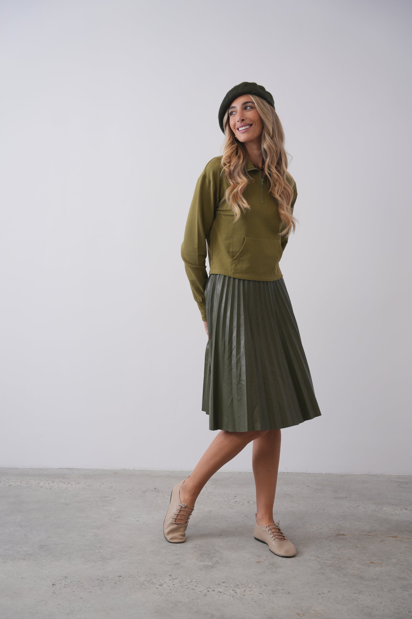 Crop Collared Sweatshirt