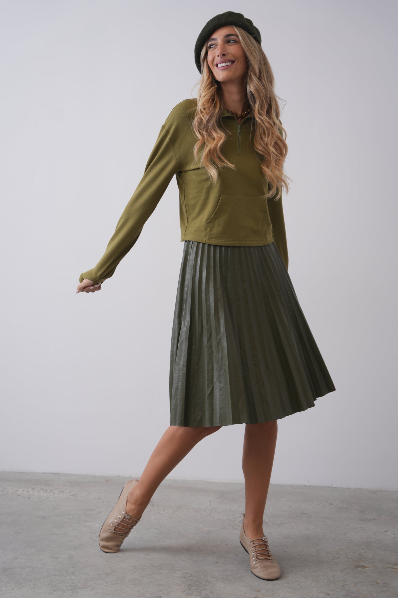 Crop Collared Sweatshirt