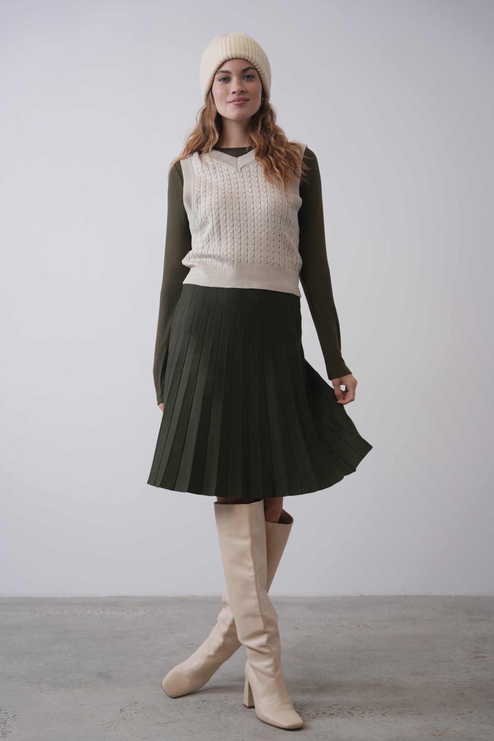 Knit Pleated Skirt 23"
