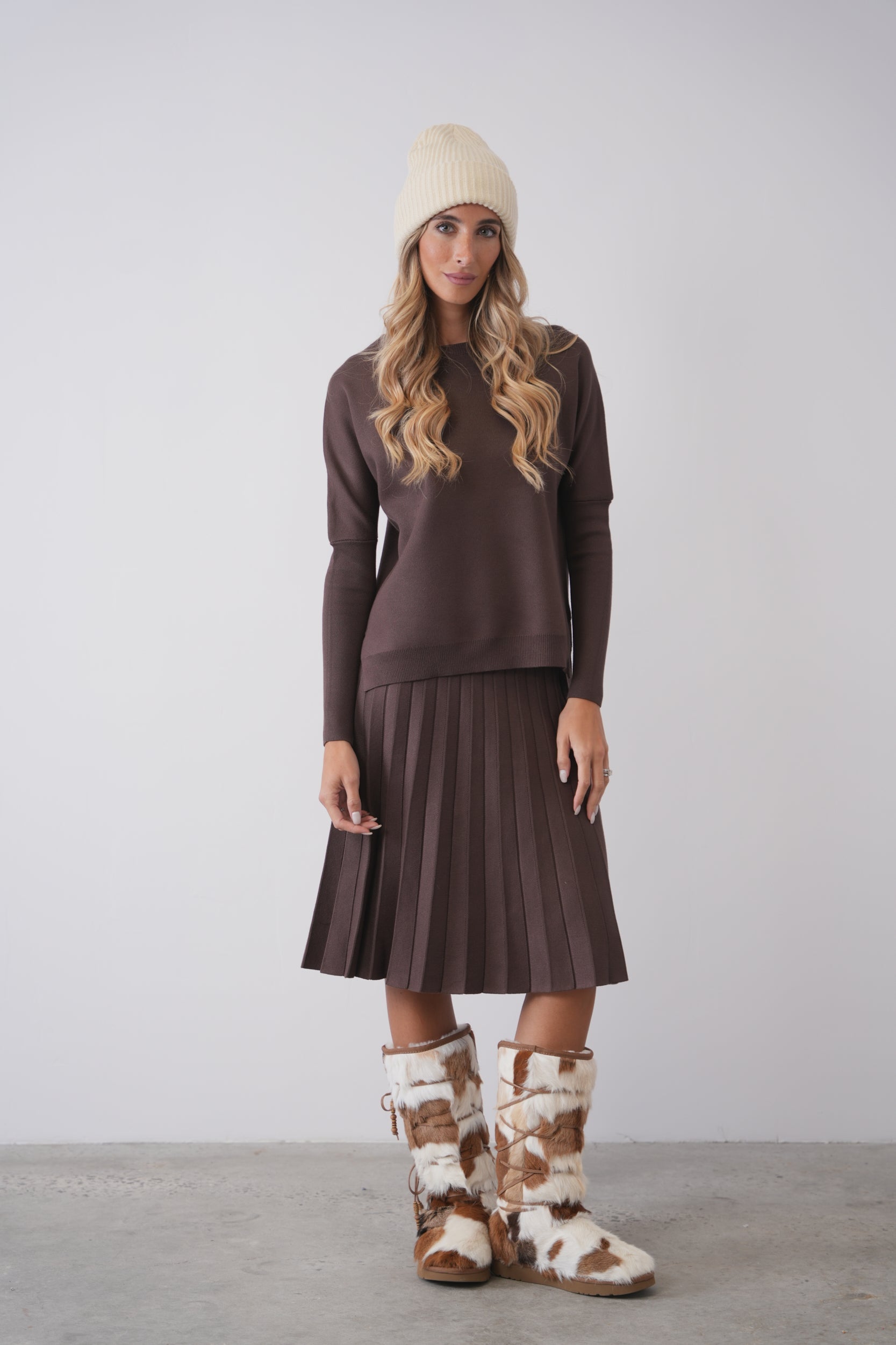 Knit Pleated Skirt 26"