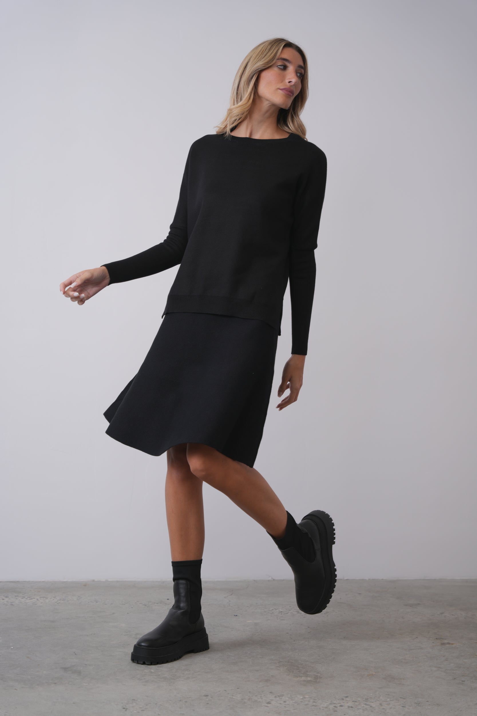 Basic Knit Skirt 23"