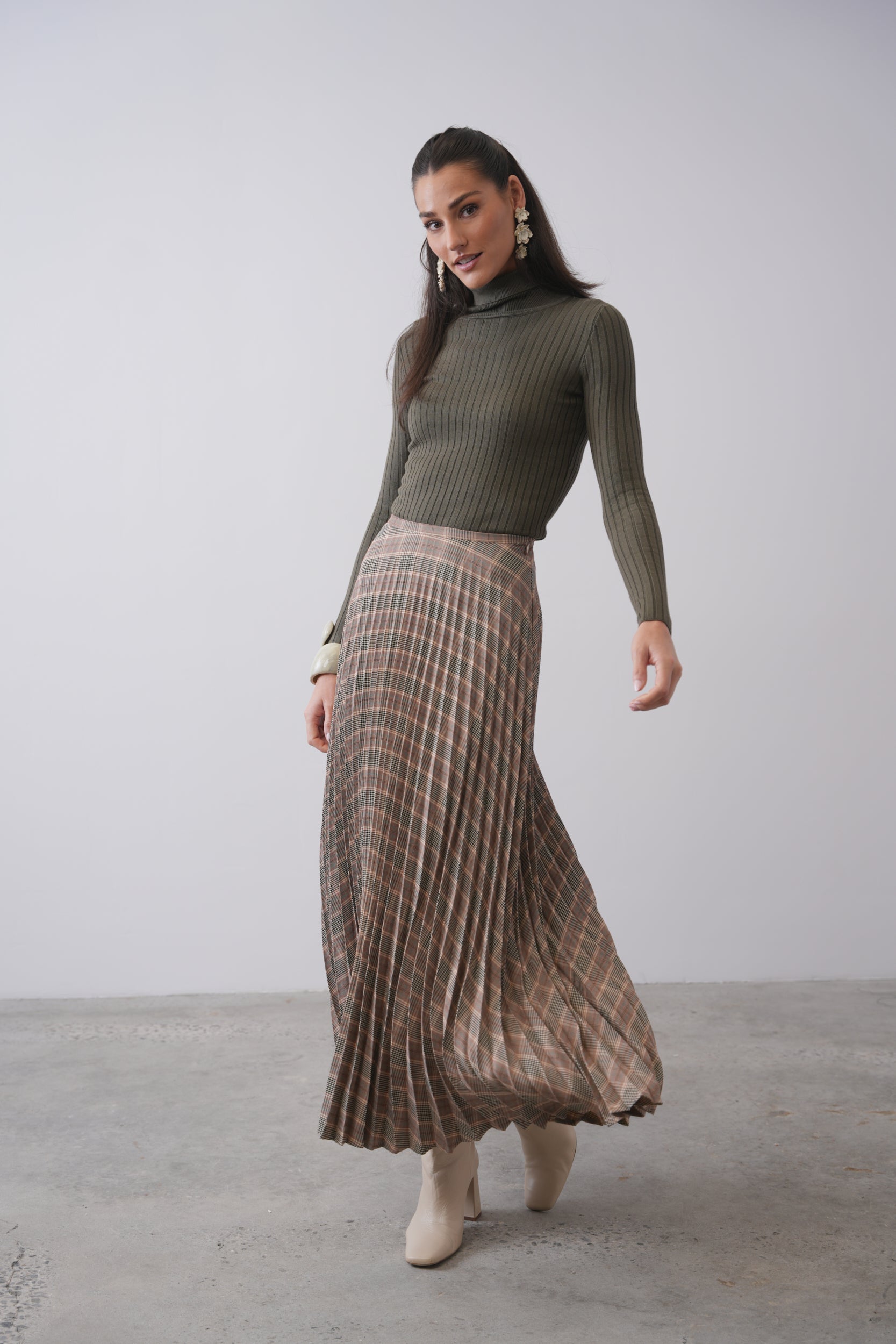 Basic Soft Knit Turtleneck