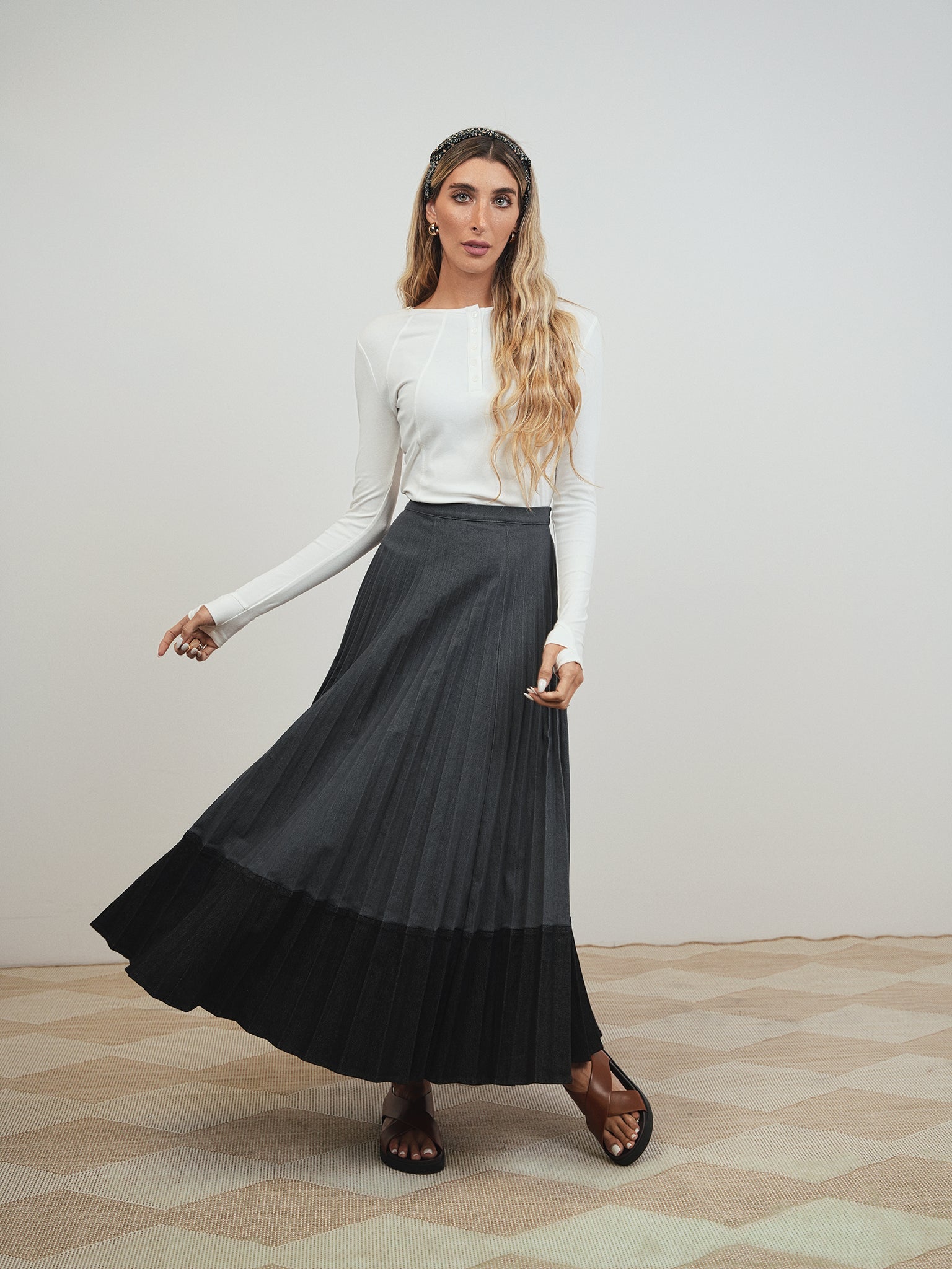 Colorblock Pleated Denim Skirt - Long