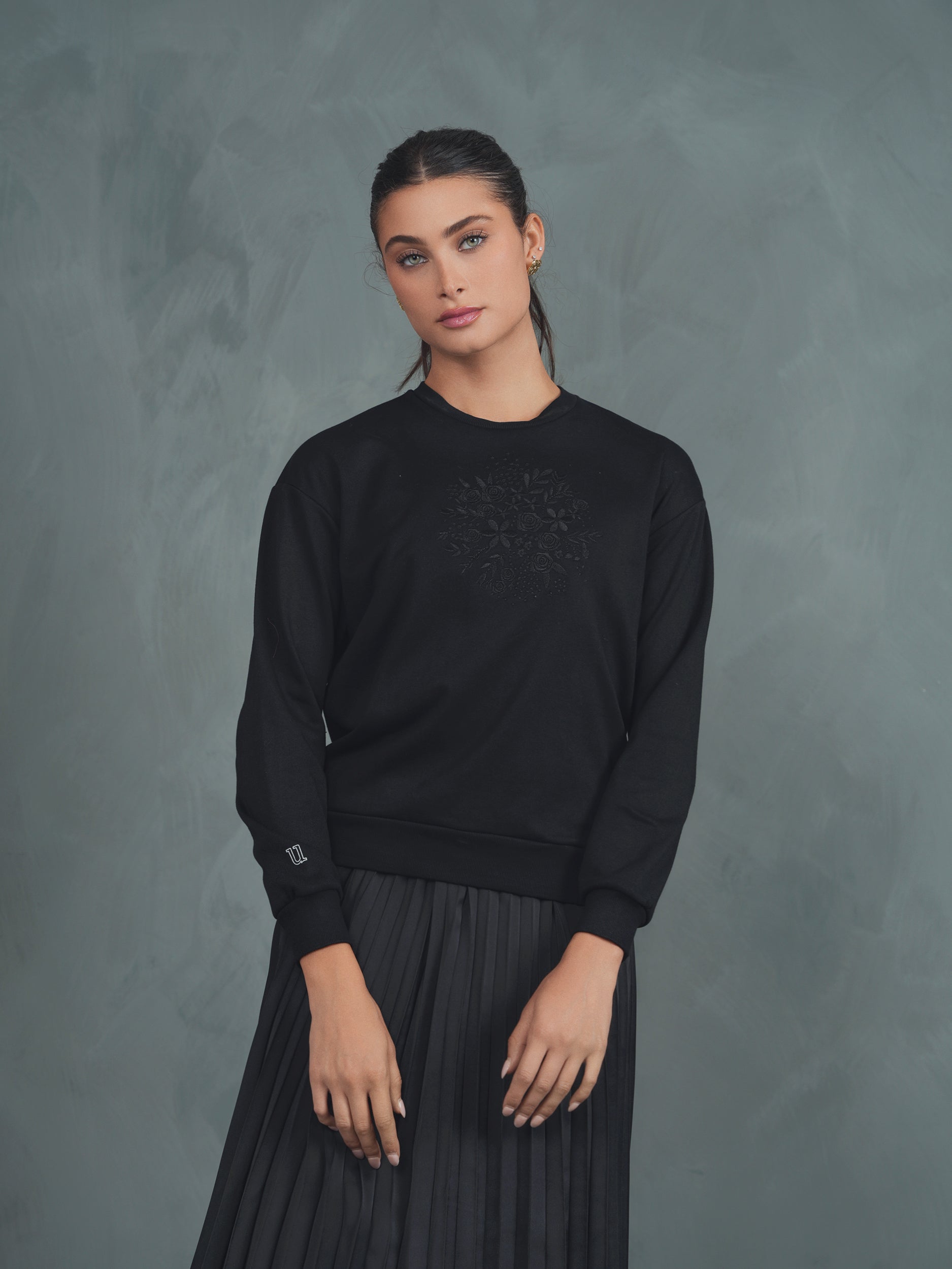 Embroidery Sweatshirt