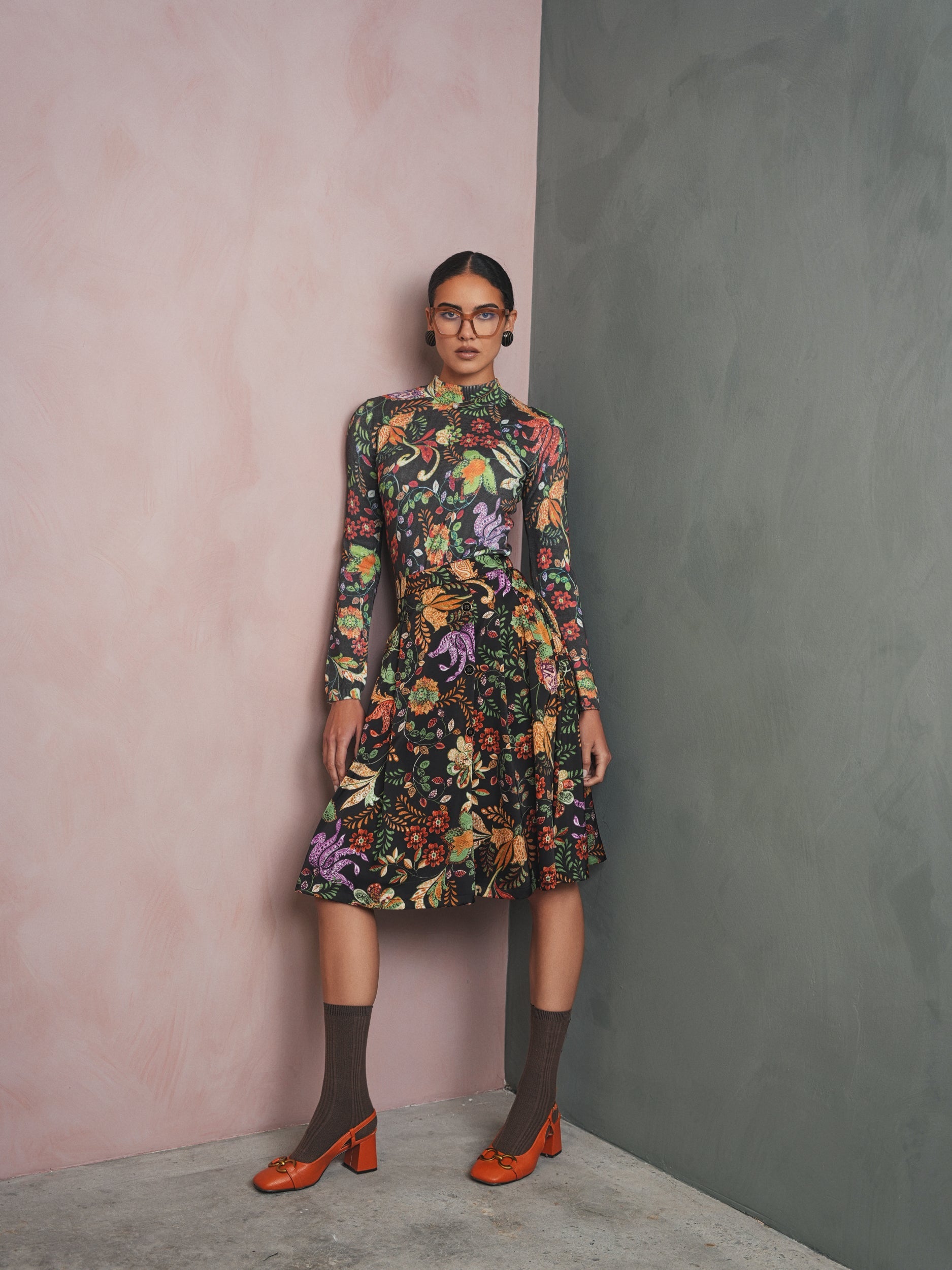 Buttoned Pleated Skirt