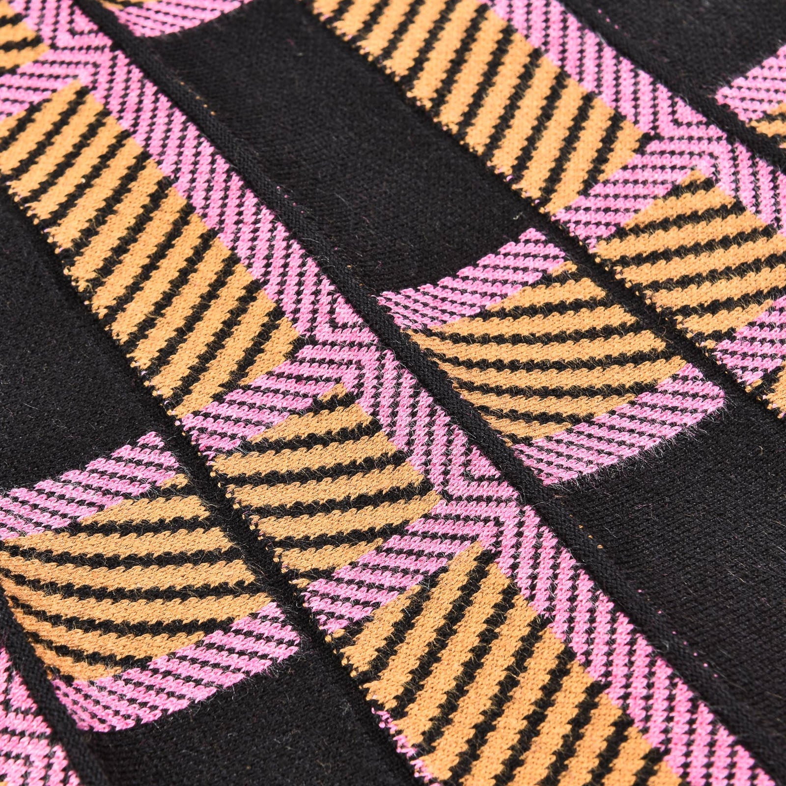 Jacquard Knit Pleated Skirt